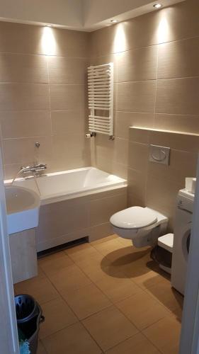 DOMOTEL Aleje Jerozolimskie - image 4