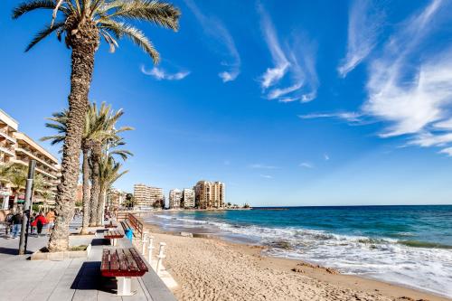 Moderno Apartamento SCANDIC, Playa Del Cura in Torrevieja