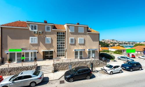 Studio Apartment & Room TEN - Free parking 2