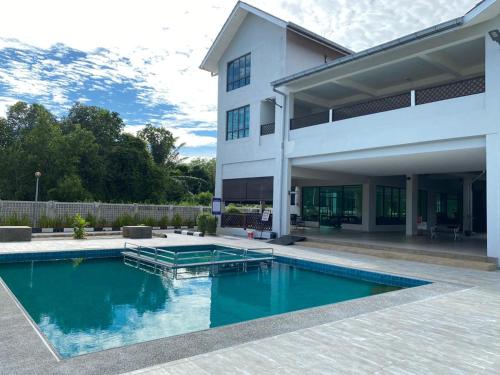 KSB Village Resort in Kuala Sungai Baru