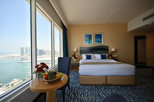 Luxury Suite room in Harbour Suites Hotel