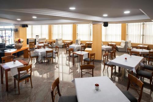 Gran Hotel de Ferrol - image 3