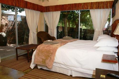 Photo - Flintstones Guest House Fourways