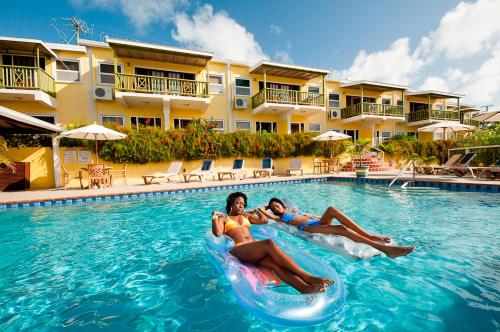Плувен басейн, Grooms Beach Villa & Resort in Сйнт Джордж
