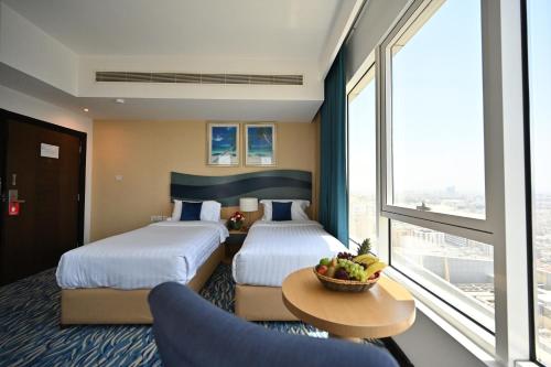 Deluxe Twin Room room in Harbour Suites Hotel