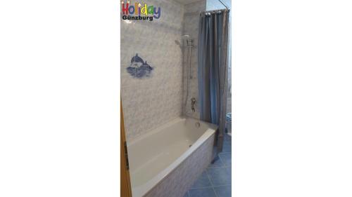 Baño, Ferienwohnung Jungle Adventure in Gunzburg City Center