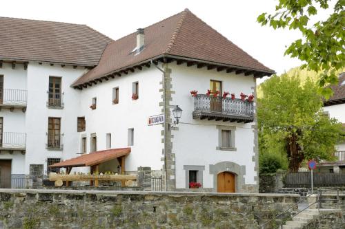  Aizkolarienea, Ferienwohnung in Ochagavía