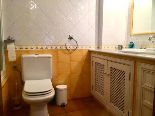 Apartamento Maestro con aire acondicionado en el centro - image 11