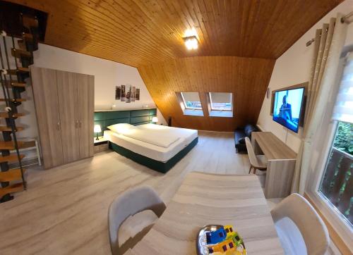 Ferienwohnung-32609 W4 6.2km von Wittekindstraße entfernt