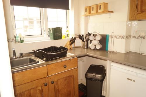 virtuve, Edge of Exmoor Garden Flat, dog friendly, sleeps 2 - 4 in East Anstey