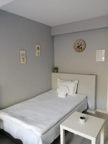 La Piazza Hotel - image 5