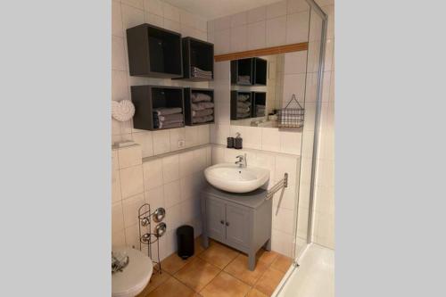 Das Schneckenhaus - Ferienwohnung mit Pool & Seeblick