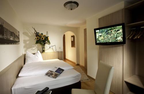 HartlWirt Gasthof-Hotel – Salzburg, IA