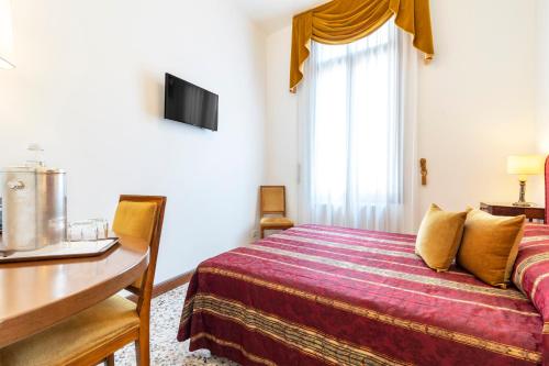 Palazzo Schiavoni - image 5