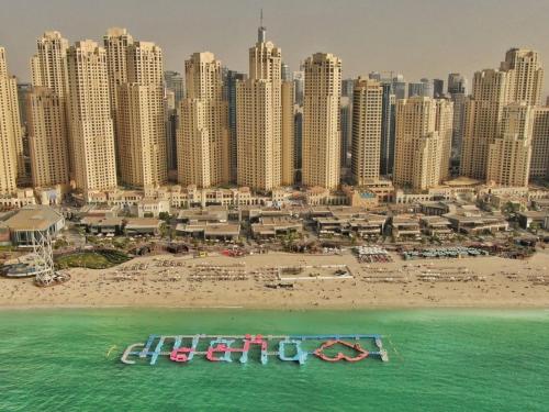 FAM Living - JBR Shams 1