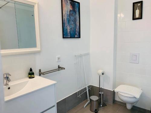 Apartment image 10