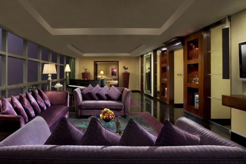 Jumeirah Emirates Towers Dubai, Dubai (foto 7)