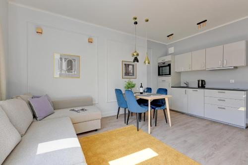 Deluxe Apartment with Balcony (4 Adults) room in Seaside Apartments Jelitkowo 200m from the Beach by Noclegi Renters