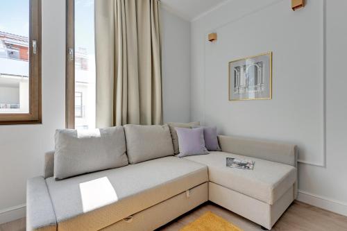 Deluxe Apartment with Balcony (4 Adults) image 2
