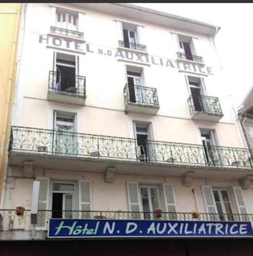 Notre Dame AUXILIATRICE