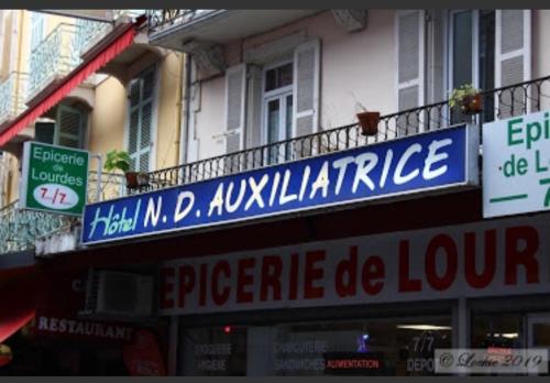 Notre Dame AUXILIATRICE