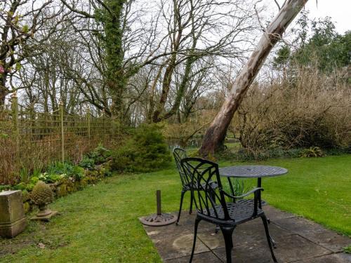 Deluxe Holiday Home in Ceredigion with Garden gîte à louer Pennant