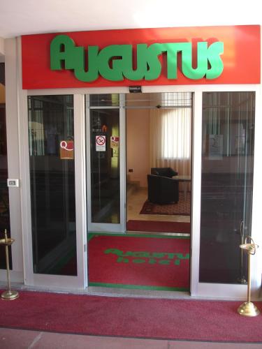 Augustus Hotel