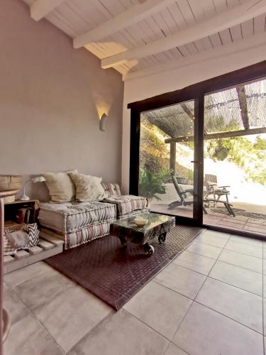Naturaleza y Arte en la Casa del Molino in Genalguacil