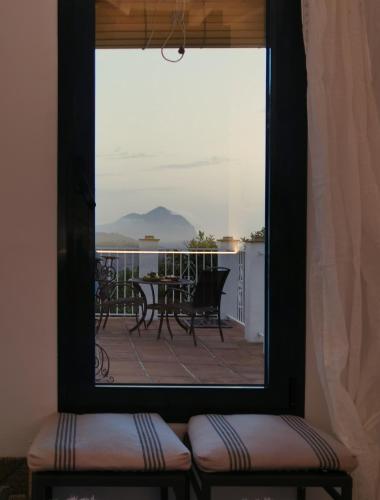 Naturaleza y Arte en la Casa del Molino in Genalguacil