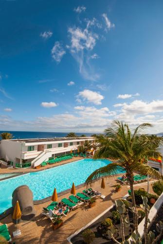 Apartamentos La Peñita - image 2