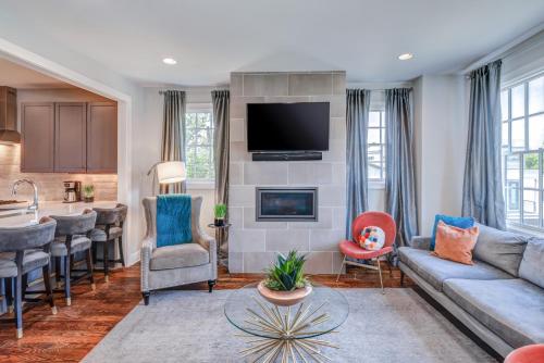 Skyline View Holiday Home 1013 - image 5
