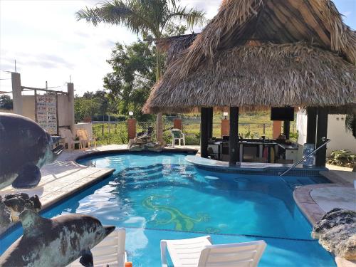 The GECKO BUNGALOW**Beautiful POOL**Free Airport Shuttle