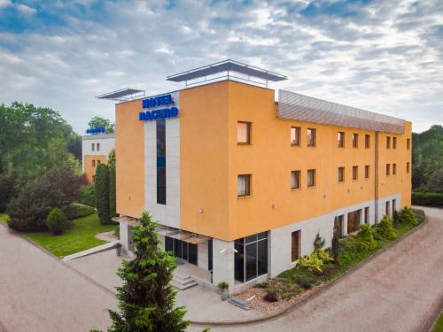 Premium Hotel Bacero Wrocław - image 2