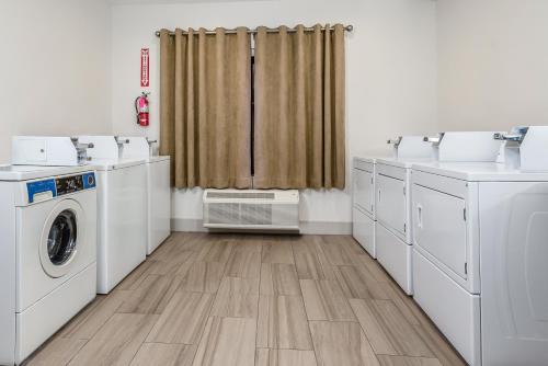 Holiday Inn Express Fremont - Milpitas Central an IHG Hotel - image 8