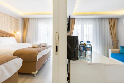 Comfort Triple Suite City View. image 4