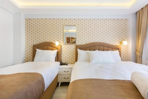 Comfort Triple Suite City View. image 6