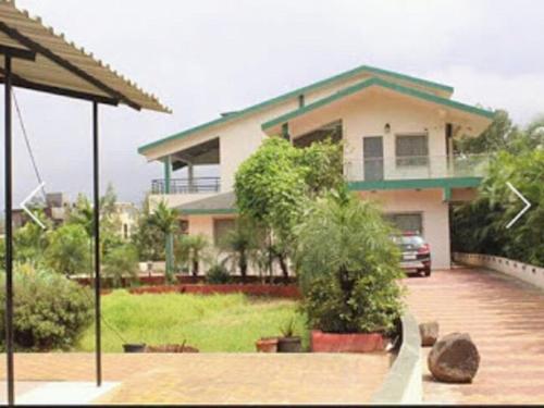 Rekhendra Villa 4BHK for Big Groups