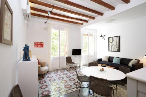 Beautiful apartment in C/Sepulveda, Barcelona
