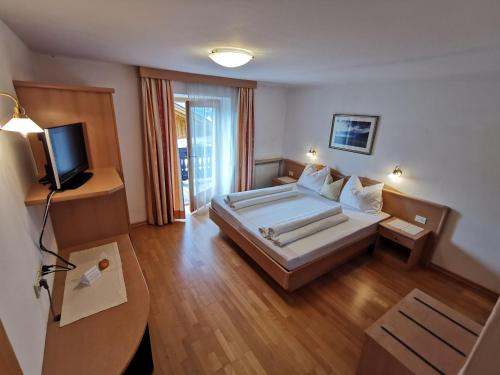 Superior Double Room with Balcony