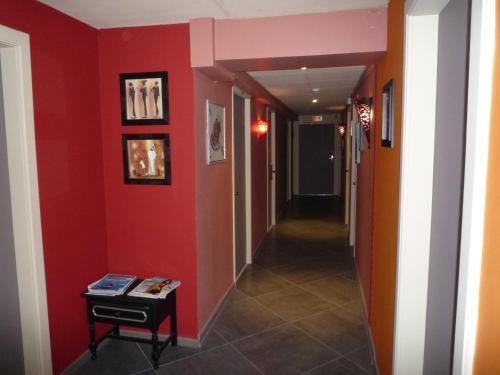 Hotel Du Centre - image 11