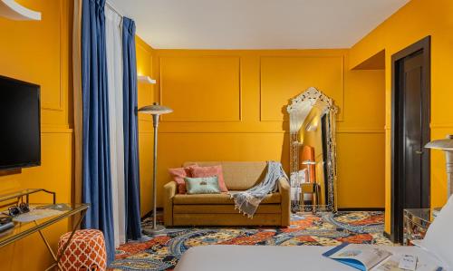 room detail thumbnail 0