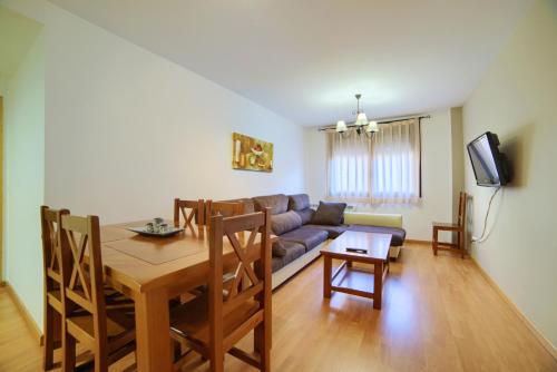  One bedroom appartement with furnished terrace and wifi at Gudar, Pension in Gúdar bei Alcalá de la Selva