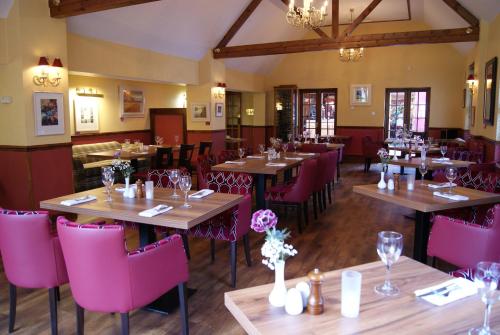 Ресторан, Selkirk Arms Hotel in Керкубрі