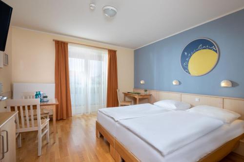 1 twin bed