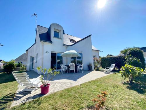 Maison de vacances confort Bord de mer- Jardin gîte à louer Kerbigot