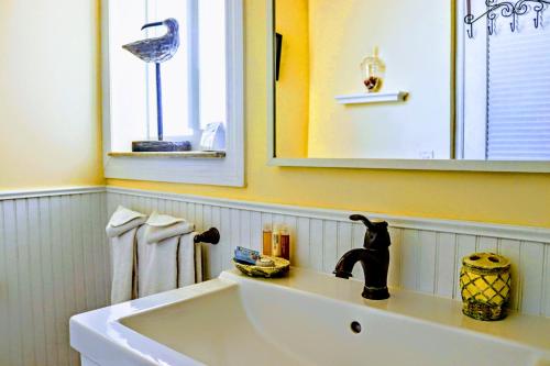 Villa Venezia Room Type - Island Delight One-Bedroom