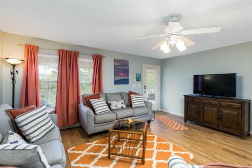 Blue Fish One by Meyer Vacation Rentals - image 6