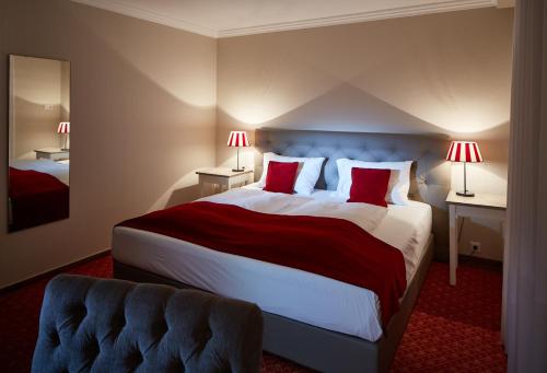 1 queen bed
