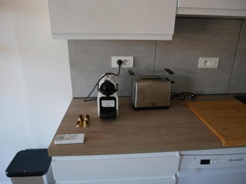 Central Avignon Netflix Nespresso Wifi Appart Hôtel Avignon - image 5