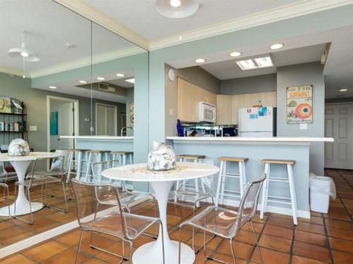 Silver Beach by Meyer Vacation Rentals - image 9